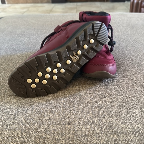 Sorel Whitney Short Snow Boot Maroon Women’s Size 6.5 - Picture 3 of 5